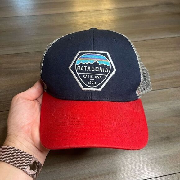 Patagonia Navy‎ Athletic Casual SnapBack Hat - Picture 1 of 5
